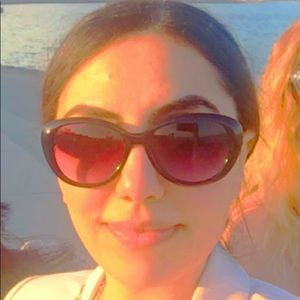 Meet your Posher, Ro